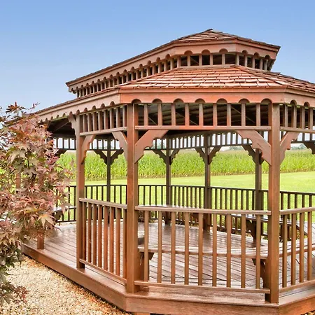 Super 8 By Wyndham Grayville