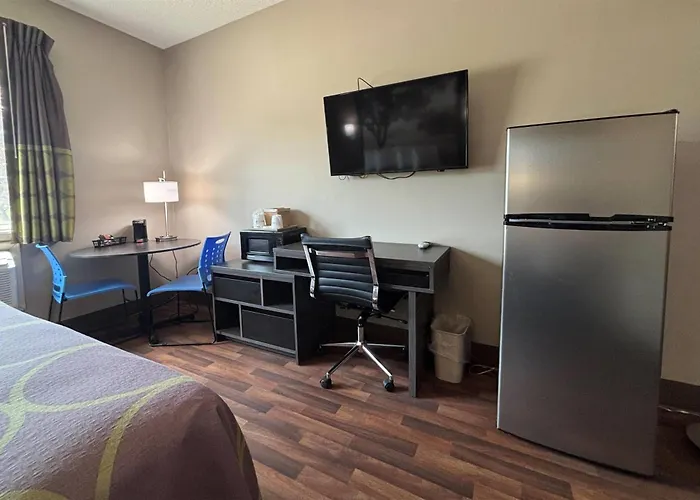 Super 8 By Wyndham